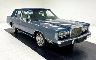 Lincoln-Town-Car-Berline-1987-6