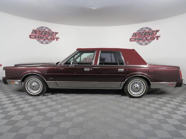 Lincoln-Town-Car-Berline-1988-3