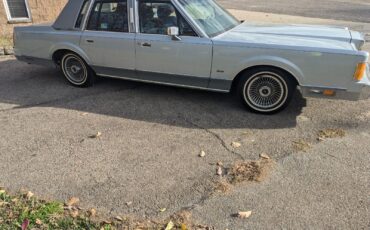 Lincoln-Town-Car-Berline-1989-1