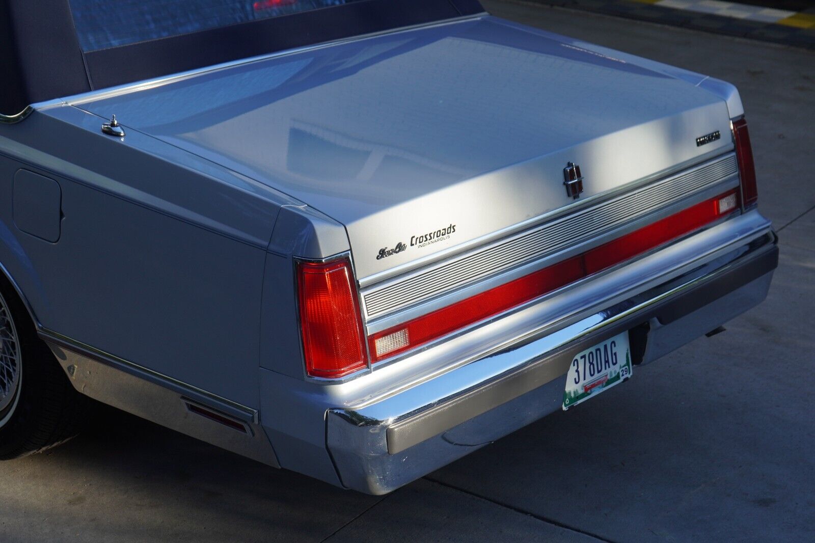 Lincoln-Town-Car-Berline-1989-12