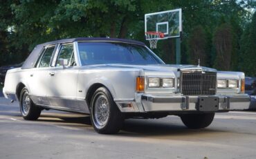 Lincoln Town Car Berline 1989