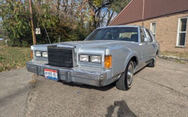 Lincoln Town Car Berline 1989