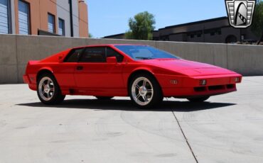 Lotus-Esprit-Coupe-1985-6