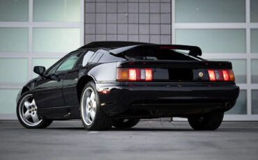 Lotus-Esprit-Coupe-1994-1