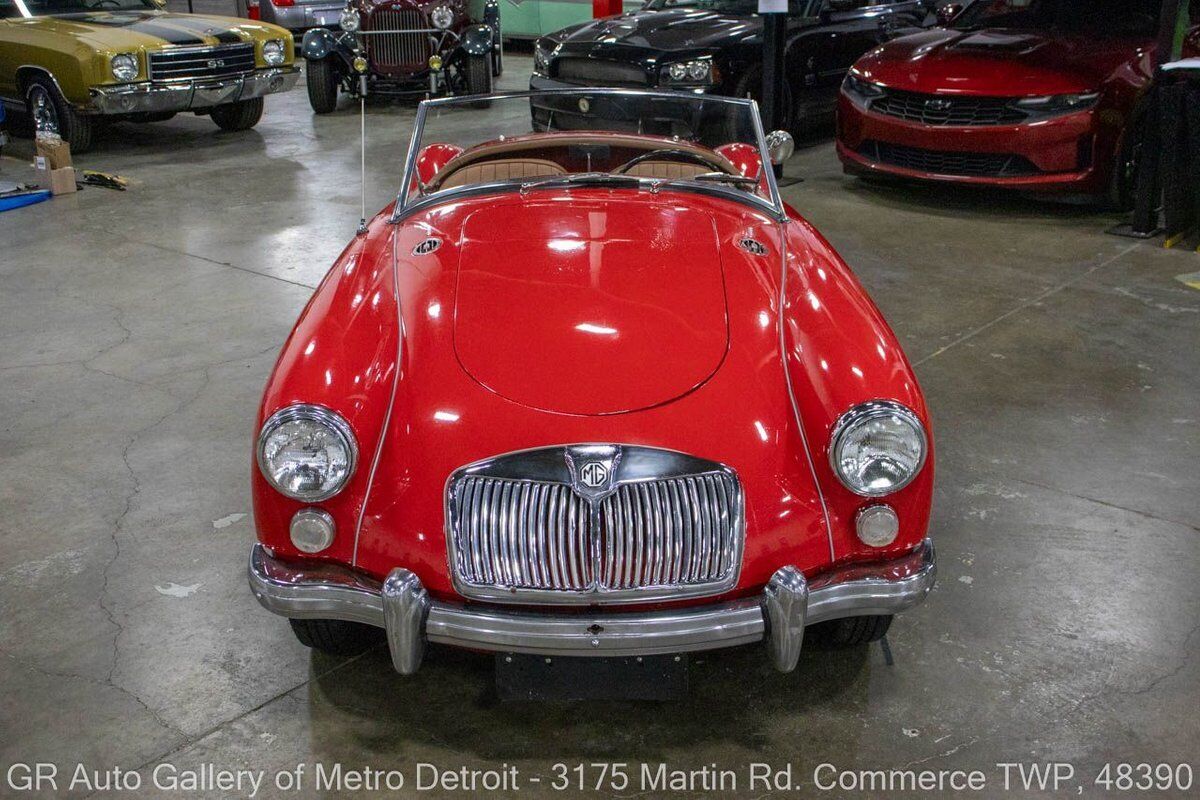 MG-MGA-1961-10