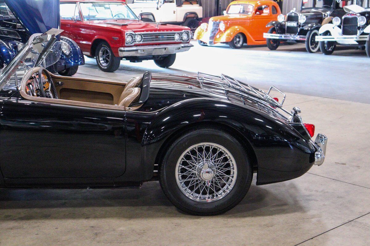 MG-MGA-Cabriolet-1957-4