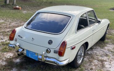 MG-MGB-1970-10