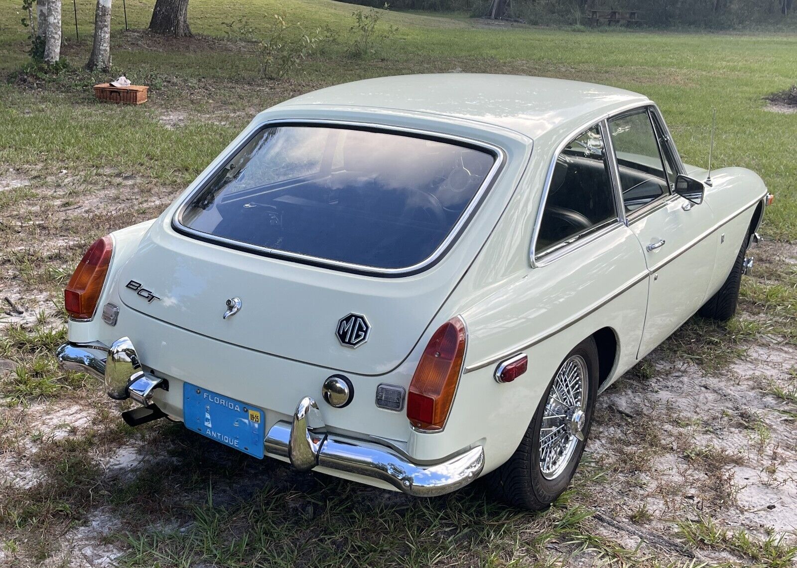 MG-MGB-1970-10