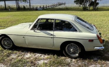 MG-MGB-1970-3