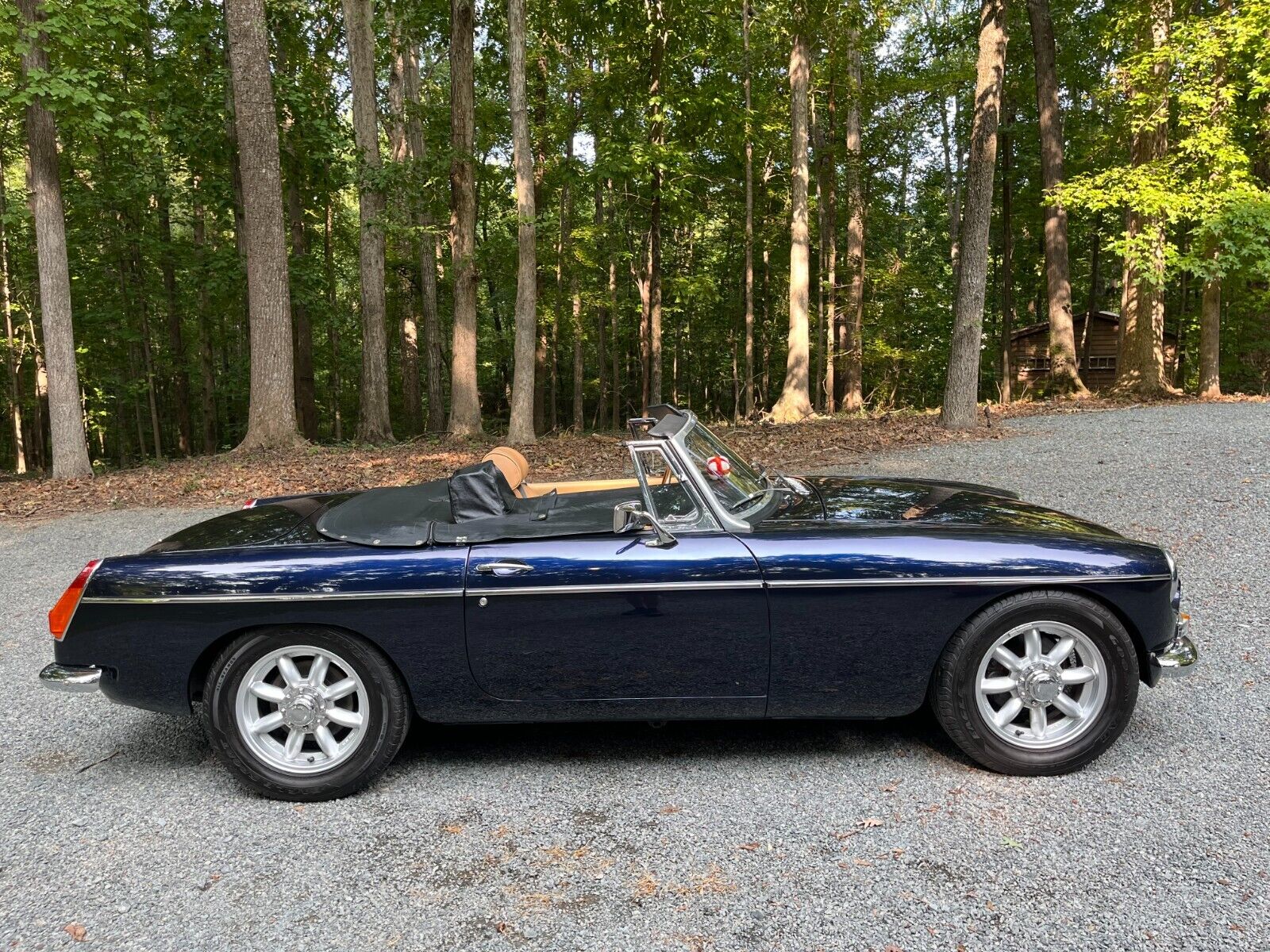 MG-MGB-1972-2