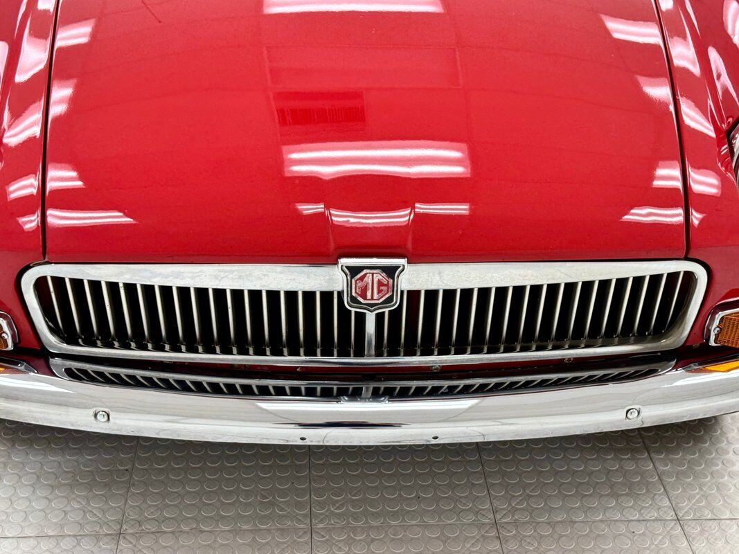 MG-MGB-1974-11