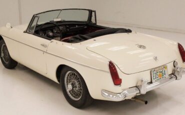 MG-MGB-Cabriolet-1964-5