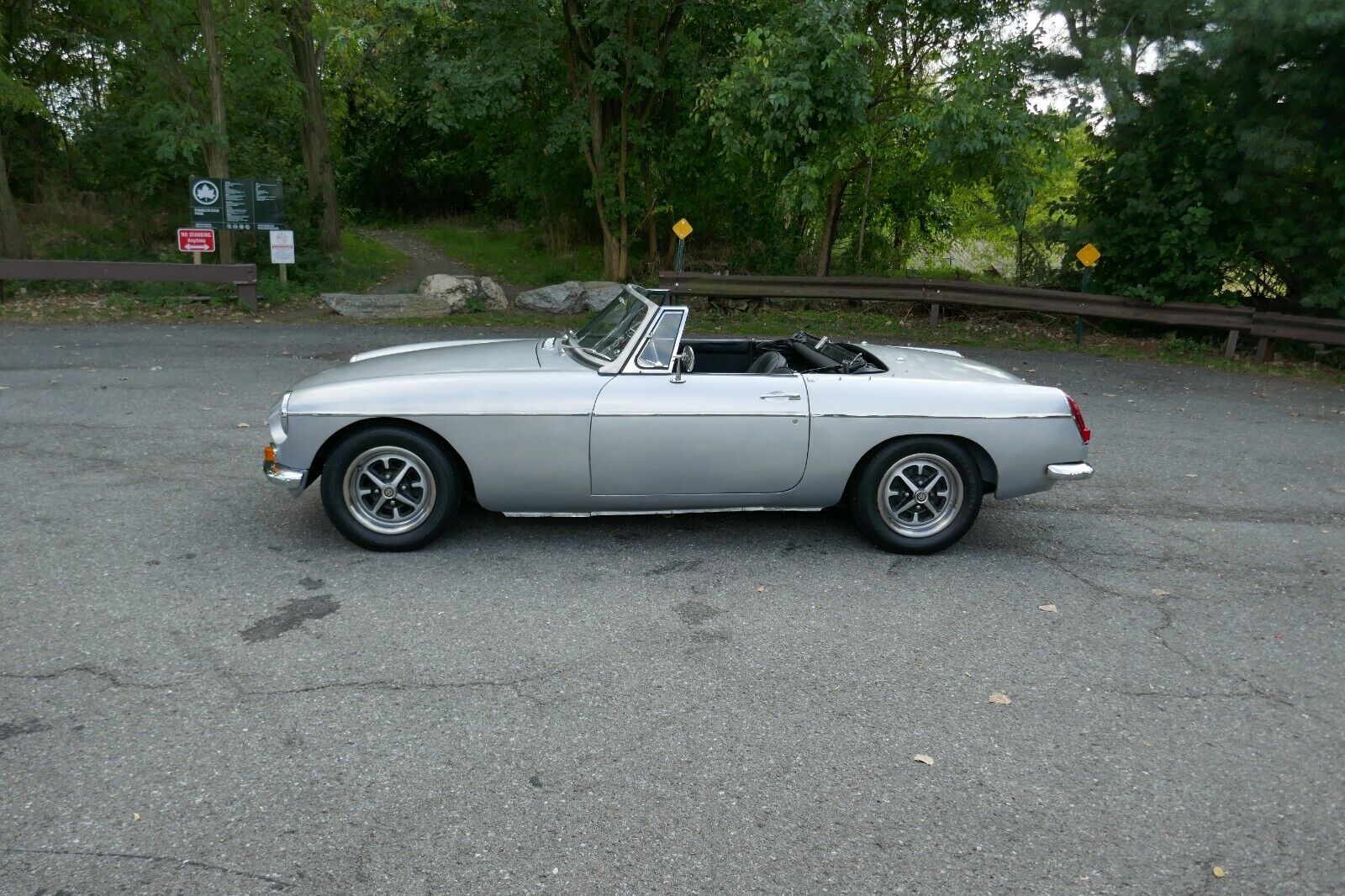 MG-MGB-Cabriolet-1966-1