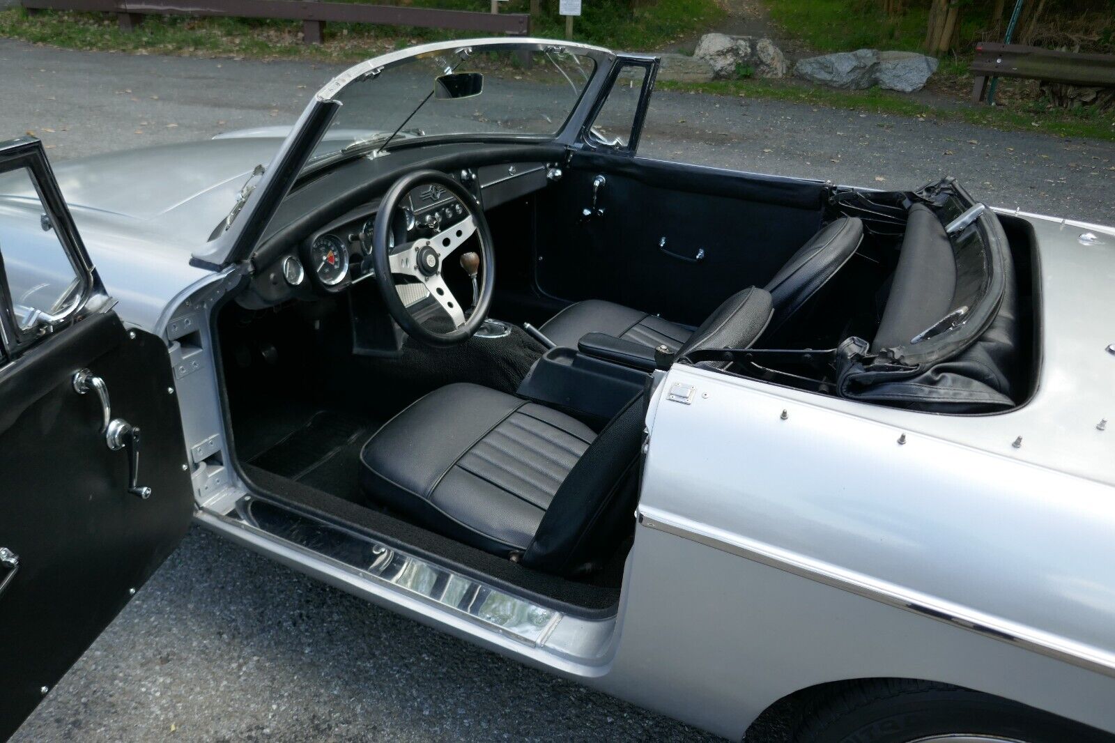 MG-MGB-Cabriolet-1966-14