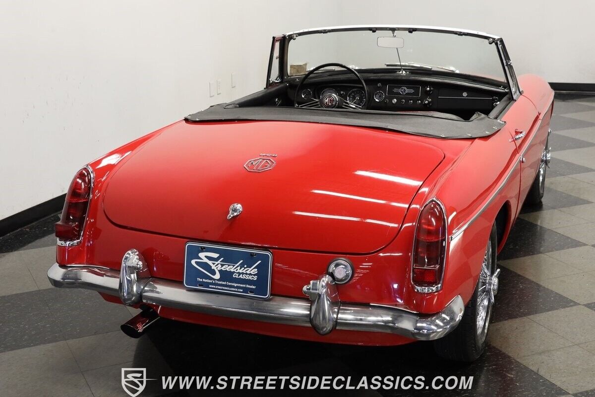 MG-MGB-Cabriolet-1966-9