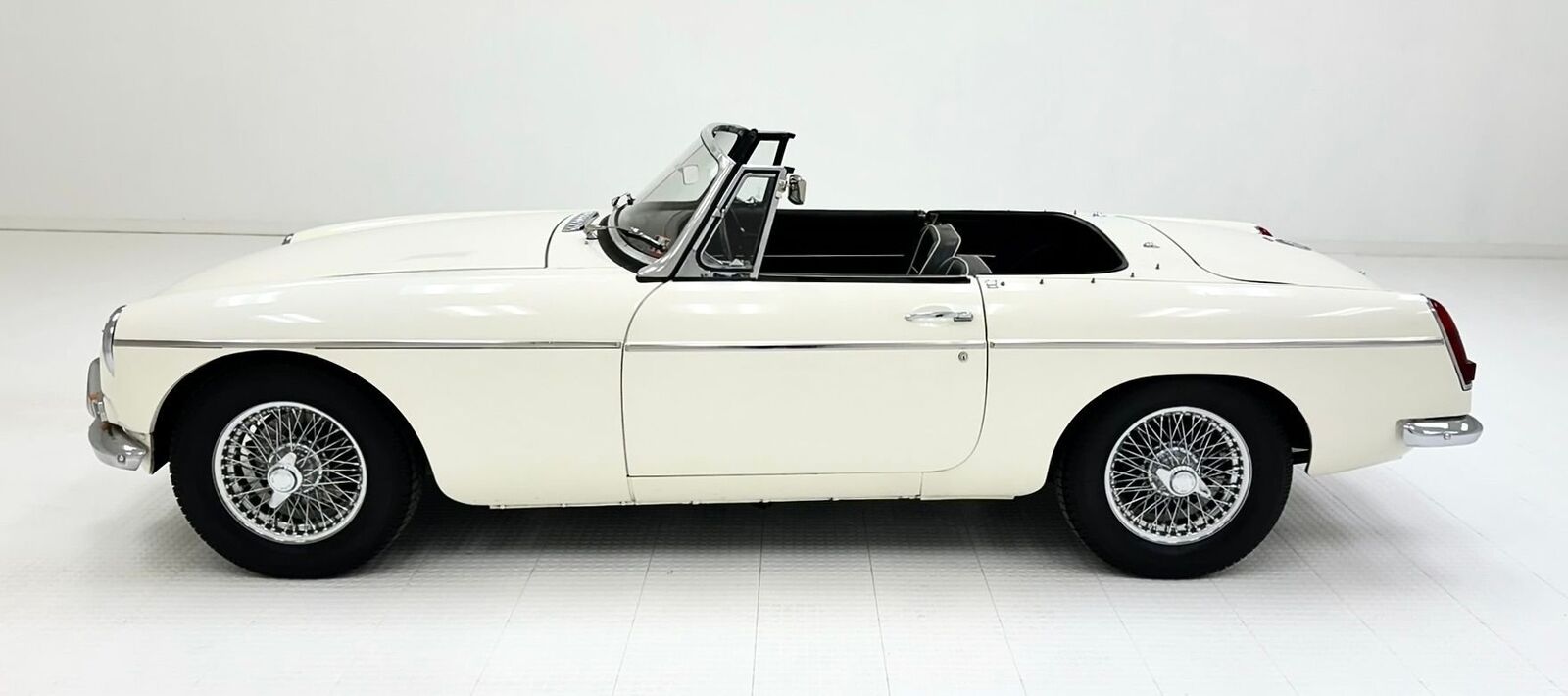 MG-MGB-Cabriolet-1967-3