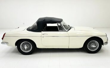 MG-MGB-Cabriolet-1967-8