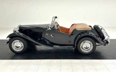 MG-T-Series-Cabriolet-1951-3