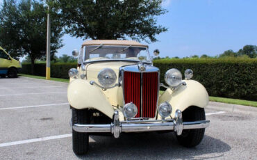 MG-T-Series-Cabriolet-1951-4