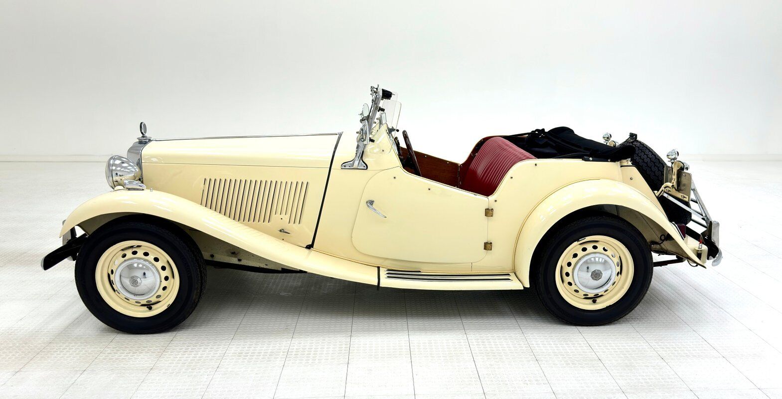 MG-T-Series-Cabriolet-1952-3