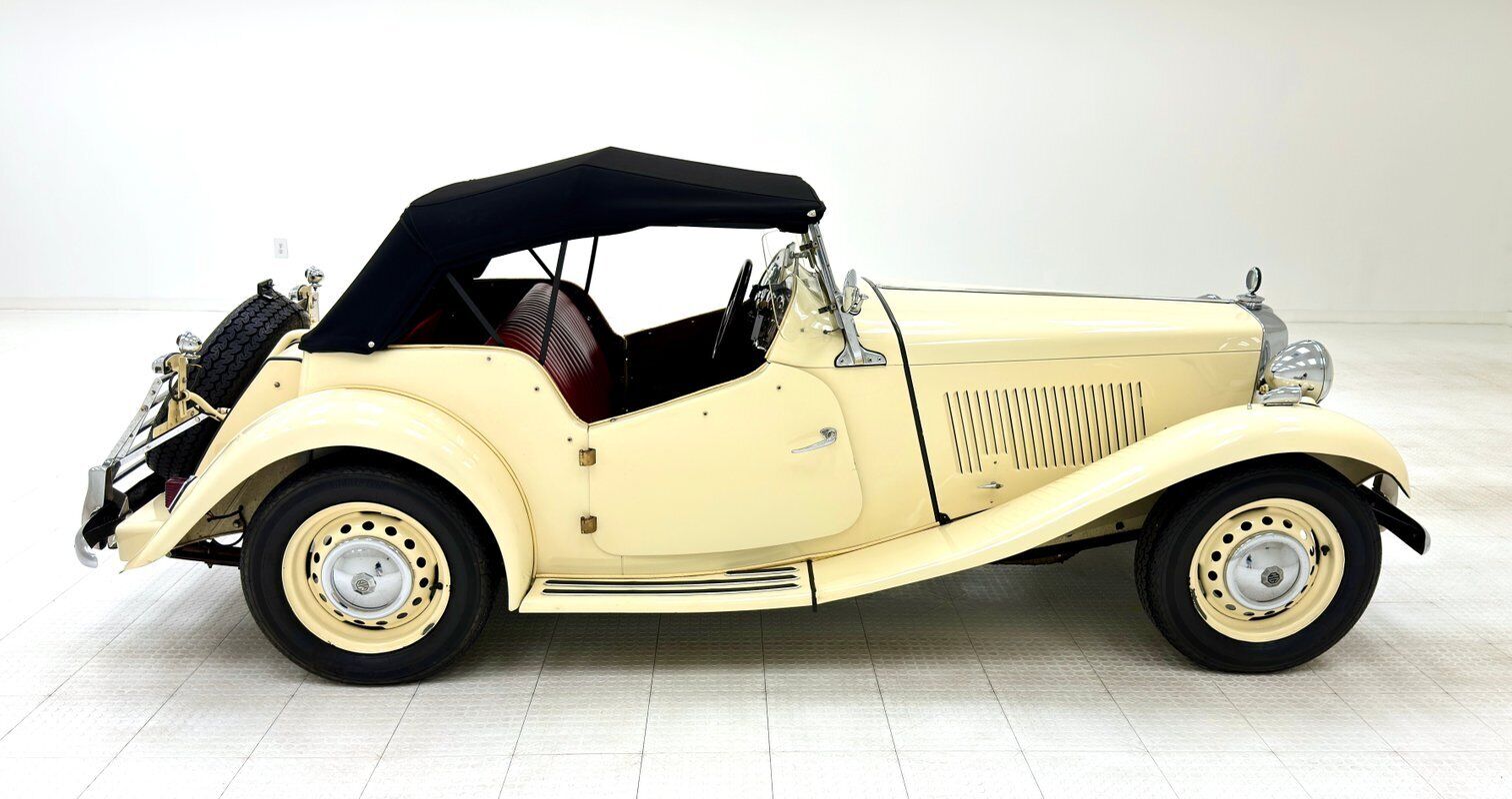 MG-T-Series-Cabriolet-1952-8