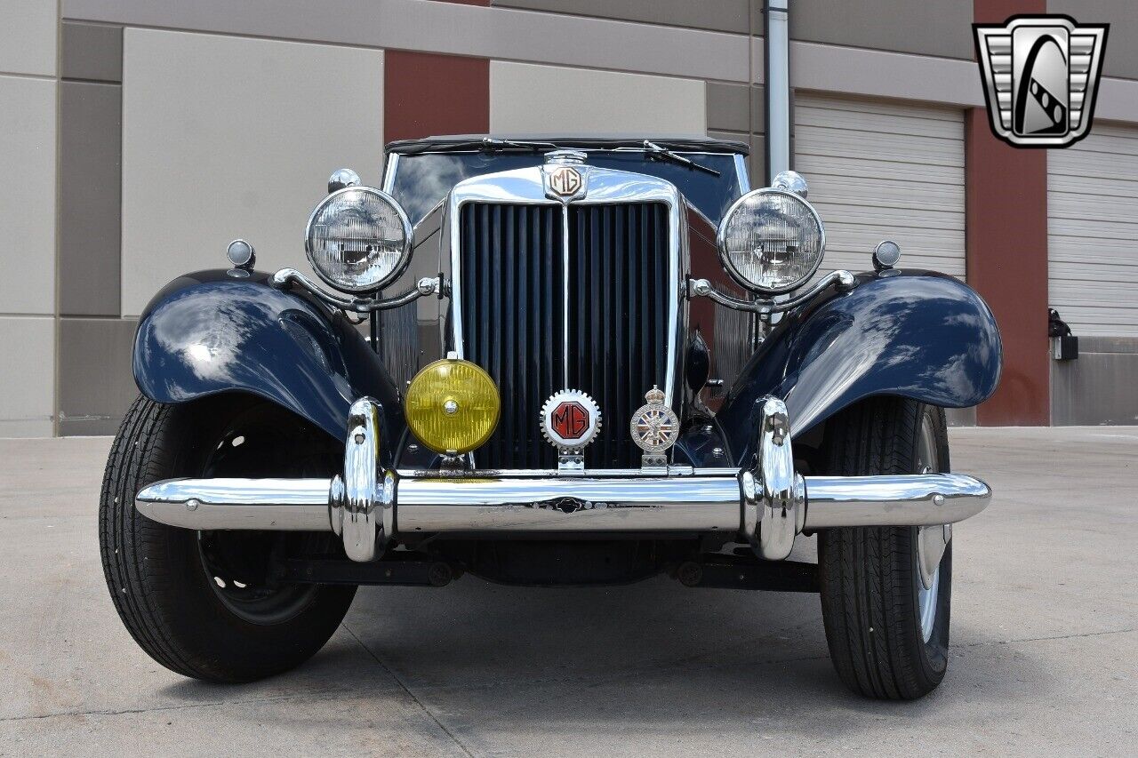 MG-T-Series-Cabriolet-1952-9