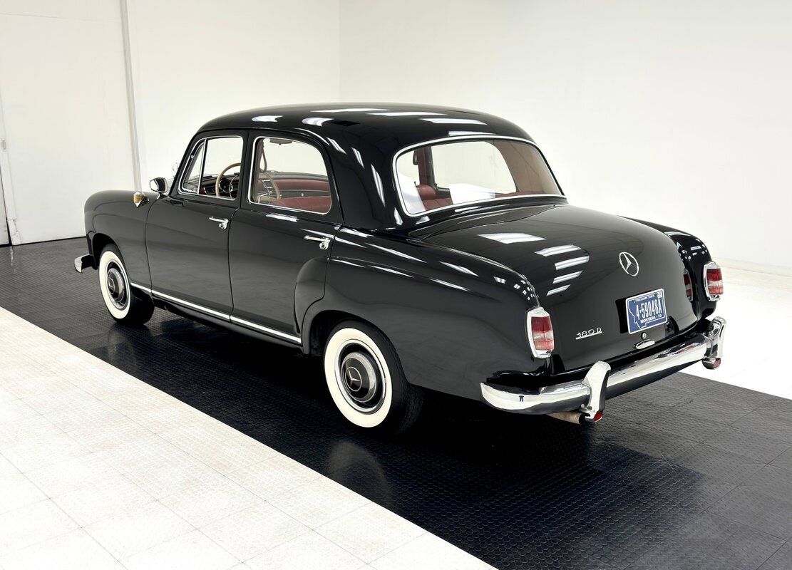 Mercedes-Benz-180D-Berline-1957-2