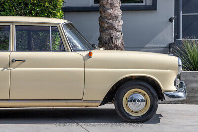 Mercedes-Benz-190-Series-1964-10