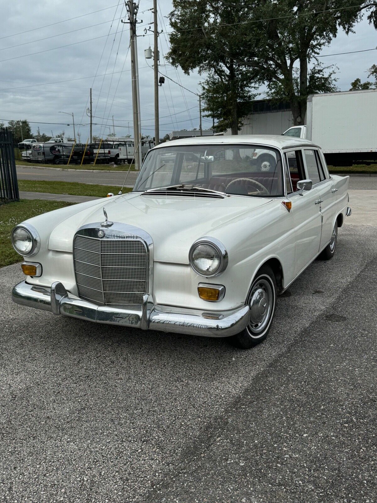 Mercedes-Benz-190-Series-1964-11