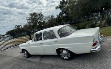 Mercedes-Benz-190-Series-1964-8