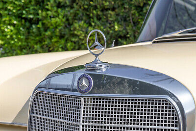 Mercedes-Benz-190-Series-1964-8