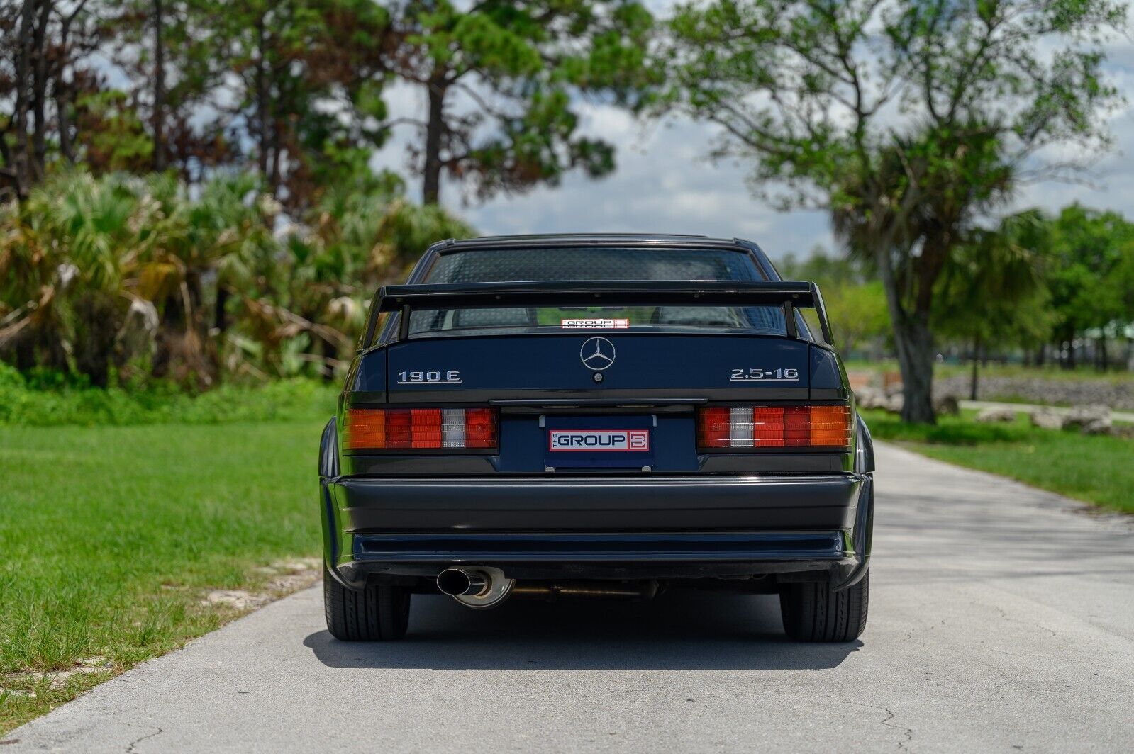 Mercedes-Benz-190-Series-Berline-1989-9