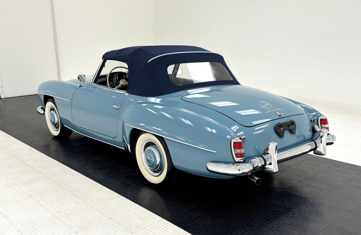 Mercedes-Benz-190-Series-Cabriolet-1960-4