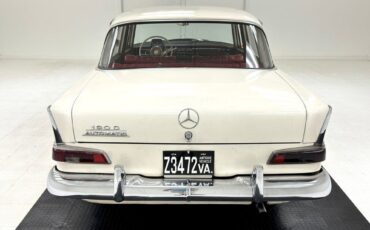 Mercedes-Benz-190Dc-Berline-1965-3