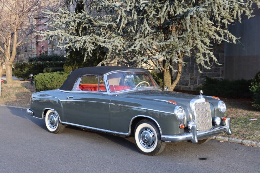 Mercedes-Benz 200-Series  1958 à vendre