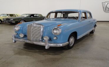 Mercedes-Benz-200-Series-1959-3