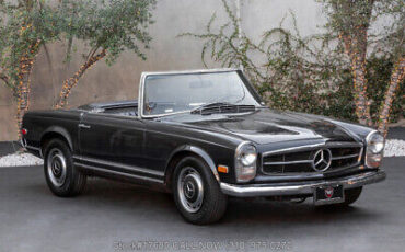 Mercedes-Benz 200-Series 1968