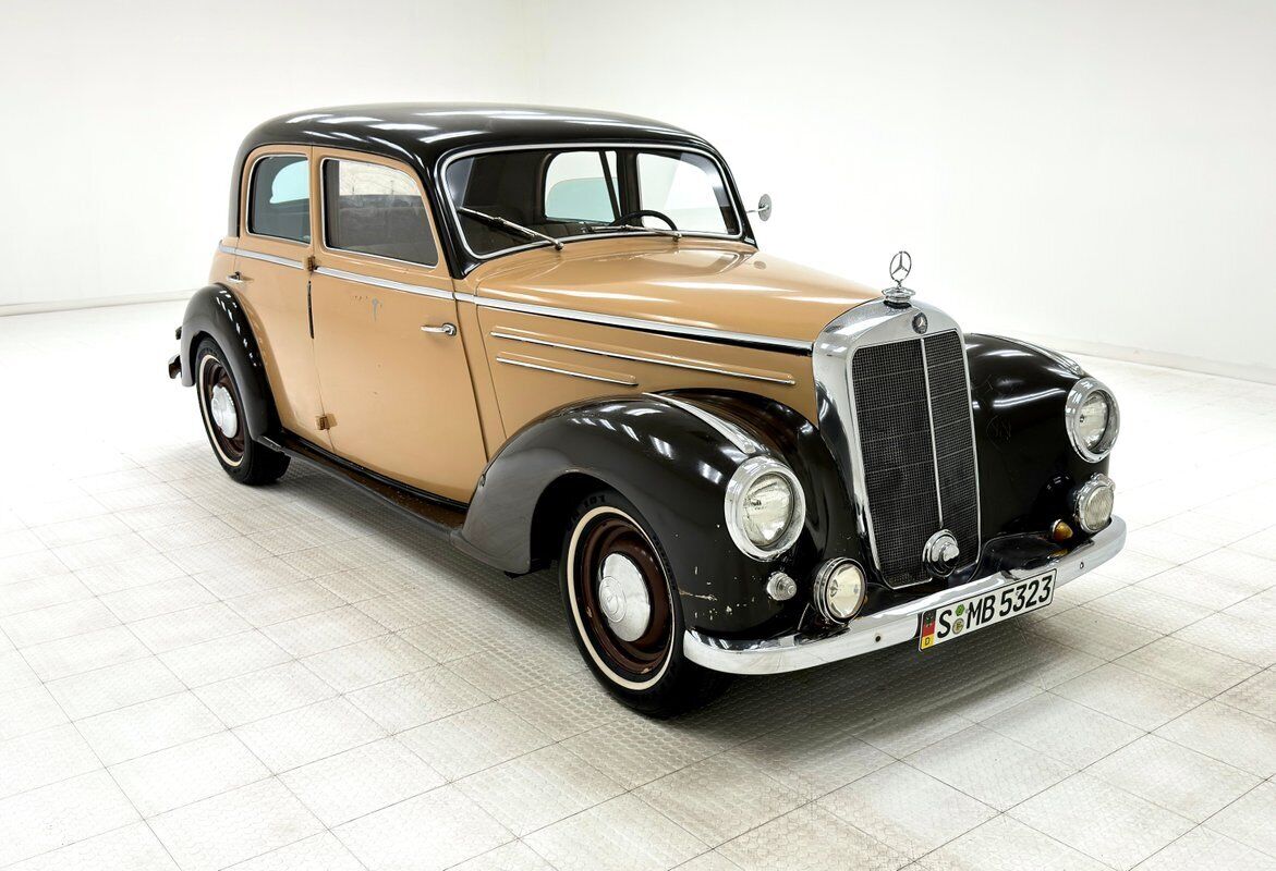 Mercedes-Benz-200-Series-Berline-1952-6