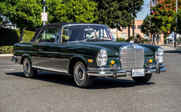 Mercedes-Benz-200-Series-Cabriolet-1969-34