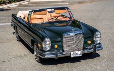 Mercedes-Benz-200-Series-Cabriolet-1969-36