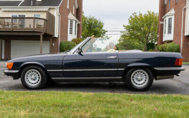 Mercedes-Benz-200-Series-Cabriolet-1984-2