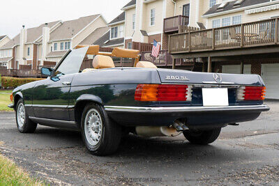 Mercedes-Benz-200-Series-Cabriolet-1984-5