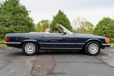 Mercedes-Benz-200-Series-Cabriolet-1984-8