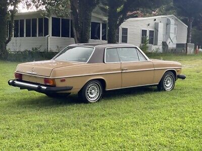 Mercedes-Benz-200-Series-Coupe-1976-7