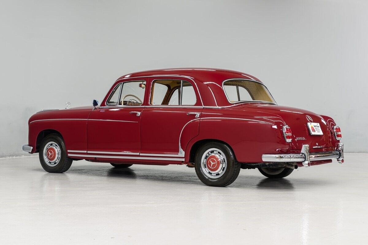 Mercedes-Benz-220-S-Berline-1959-3