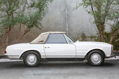 Mercedes-Benz-230SL-1964-9