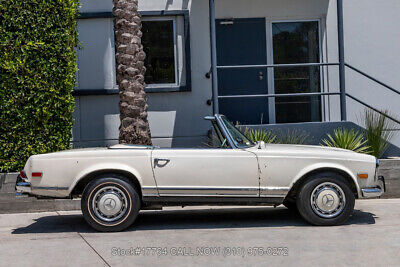 Mercedes-Benz-230SL-1967-3