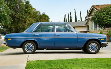 Mercedes-Benz-250-Berline-1969-8