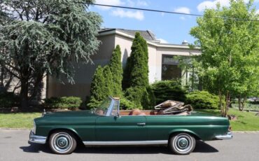 Mercedes-Benz-250SE-Cabriolet-1967-3