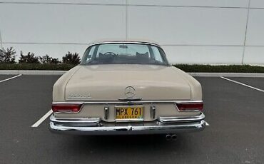 Mercedes-Benz-280-SE-1969-12